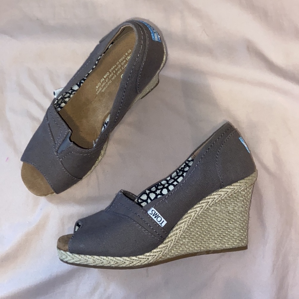 TOMS Heels